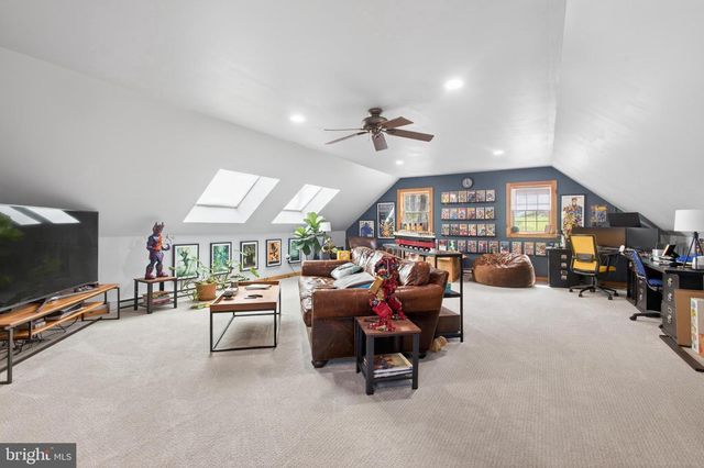 21 PINE DR, Chester Springs, PA 19425