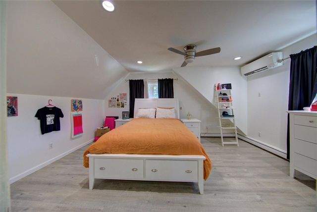 7622 265th Street, New Hyde Park, NY 11040