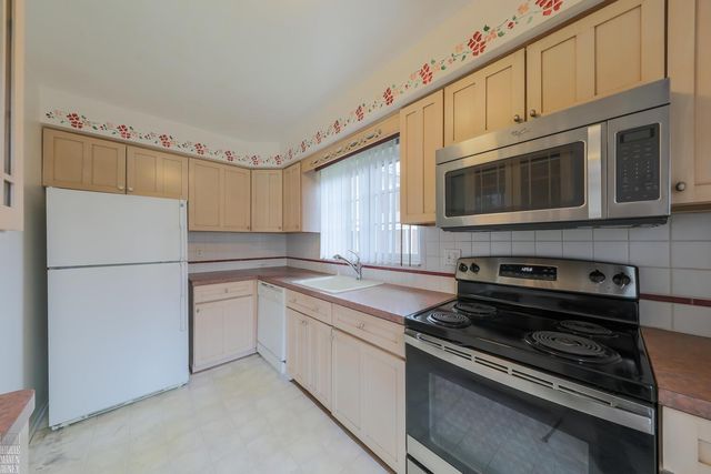 34744 W Lake Drive, Harrison Twp, MI 48045