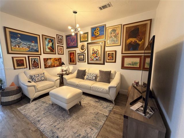 5420 NW 107th Ave 303, Doral, FL 33178