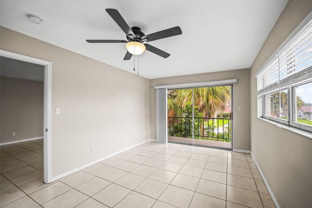 4420 37TH STREET S 10, St Petersburg, FL 33711