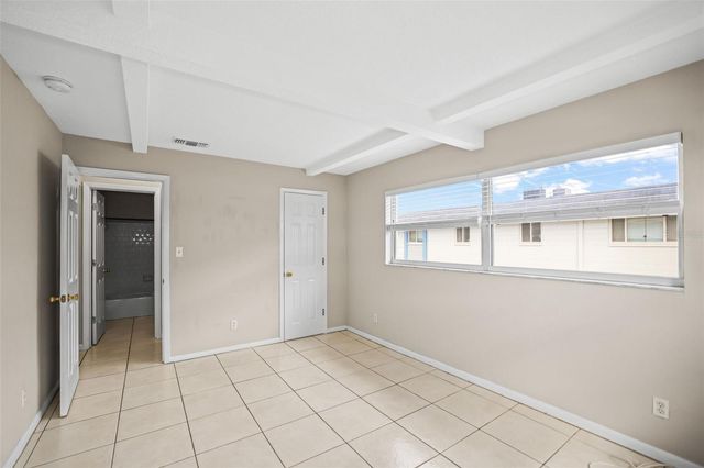 4420 37TH STREET S 10, St Petersburg, FL 33711