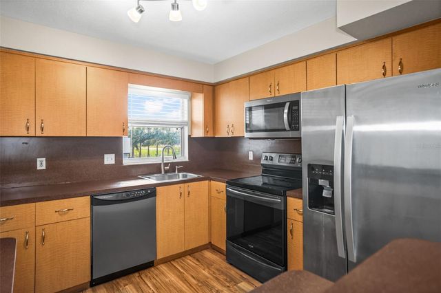4420 37TH STREET S 10, St Petersburg, FL 33711