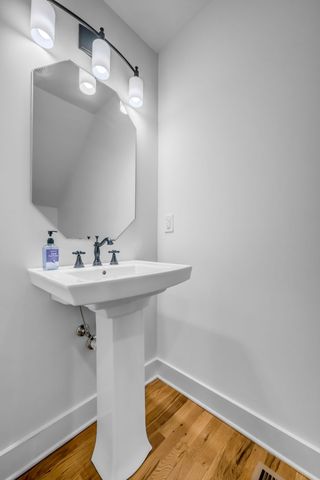 1512 Kirkwood Ave, Nashville, TN 37212