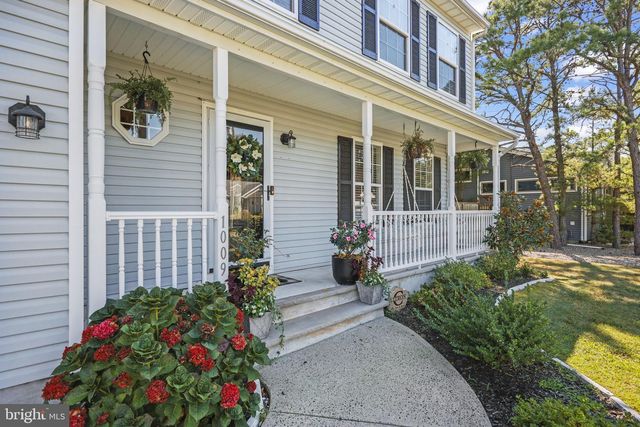1009 BEACH LN, Manahawkin, NJ 08050