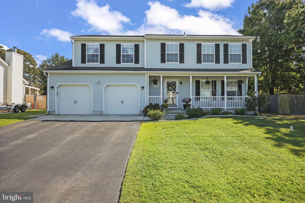 1009 BEACH LN, Manahawkin, NJ 08050