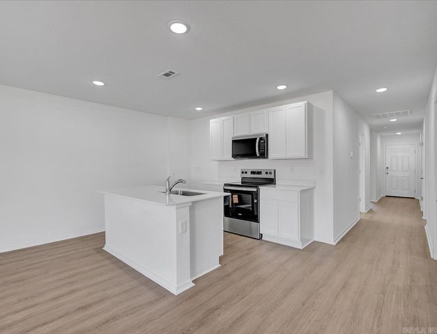 605 Chakka Loop, North Little Rock, AR 72117