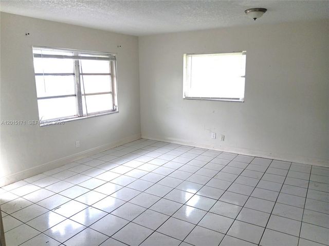7004 NW 67th Ave, Tamarac, FL 33321