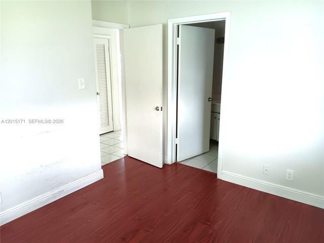 7004 NW 67th Ave, Tamarac, FL 33321