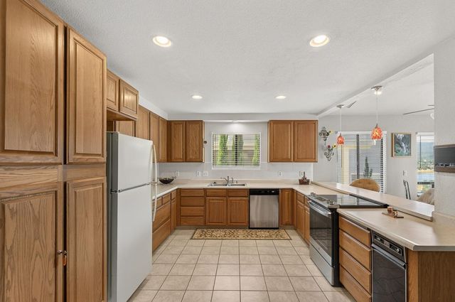 2537 Shoreline Road, Bradley, CA 93426