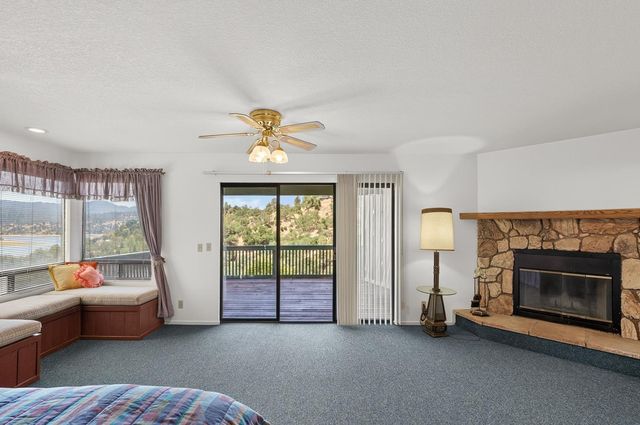 2537 Shoreline Road, Bradley, CA 93426