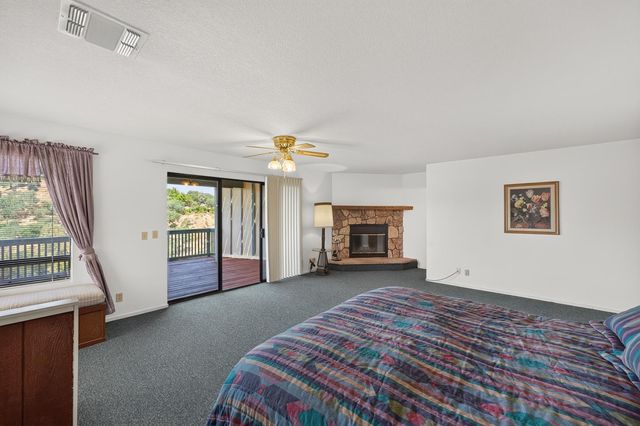 2537 Shoreline Road, Bradley, CA 93426