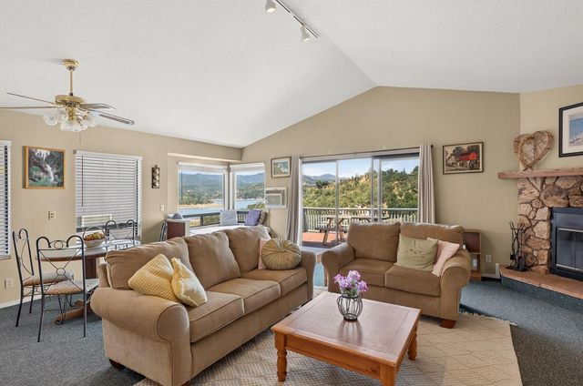 2537 Shoreline Road, Bradley, CA 93426