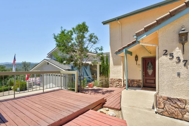 2537 Shoreline Road, Bradley, CA 93426