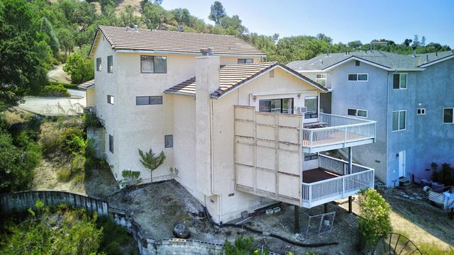2537 Shoreline Road, Bradley, CA 93426