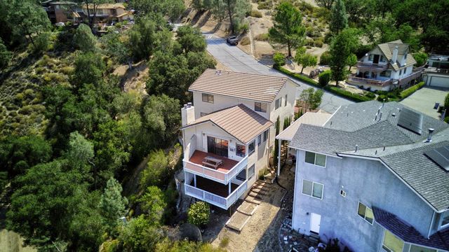 2537 Shoreline Road, Bradley, CA 93426