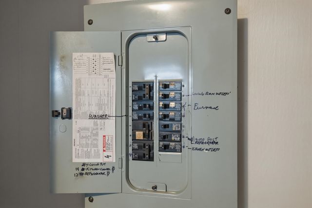 48 Robbins Street, Hinsdale, NH 03451