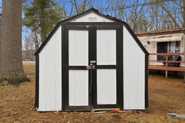 48 Robbins Street, Hinsdale, NH 03451