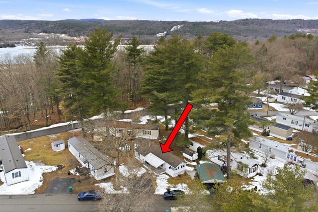 48 Robbins Street, Hinsdale, NH 03451