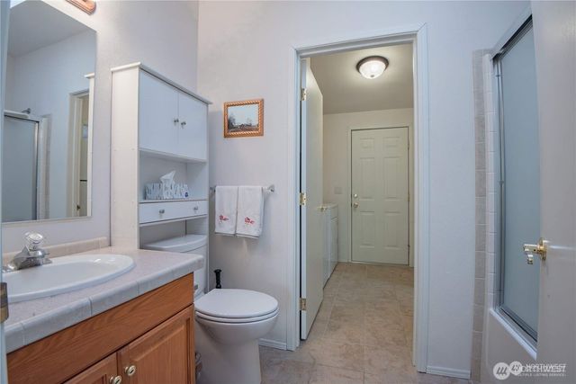 70 N Fairway Drive E, Hoodsport, WA 98548