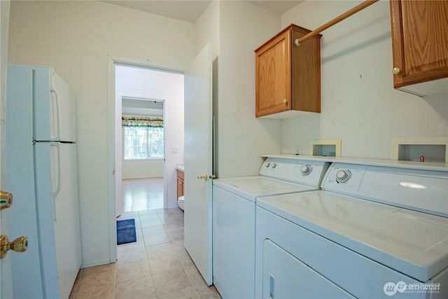 70 N Fairway Drive E, Hoodsport, WA 98548