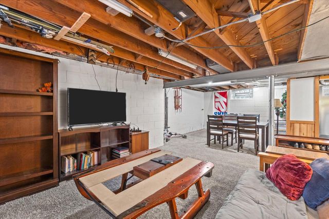 2116 N 85th STREET, Wauwatosa, WI 53226
