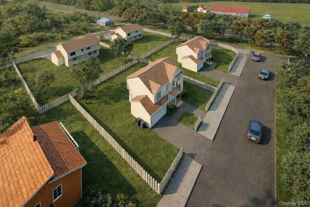 22 Avenue E, Holbrook, NY 11741