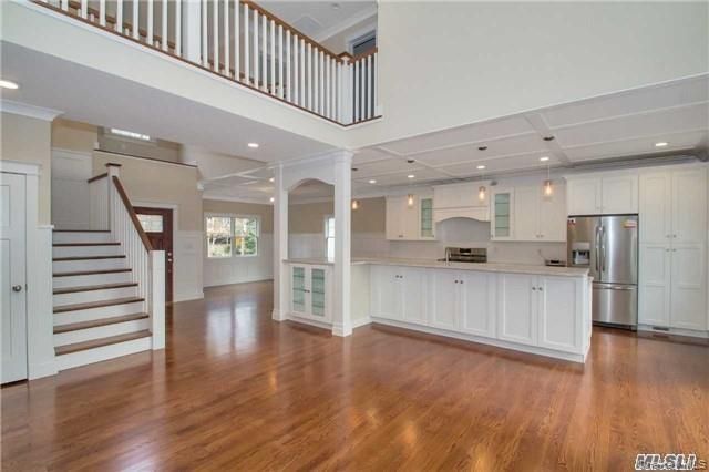 22 Avenue E, Holbrook, NY 11741