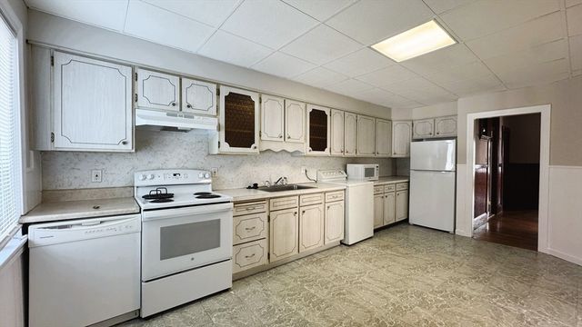795 Cambridge St. 1, Cambridge, MA 02141
