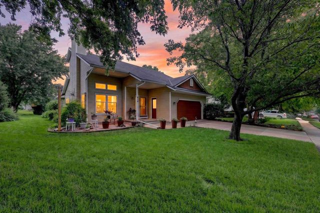 610 Nordic Trail, Stoughton, WI 53589