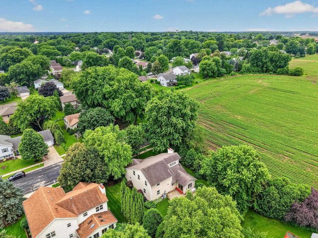 610 Nordic Trail, Stoughton, WI 53589