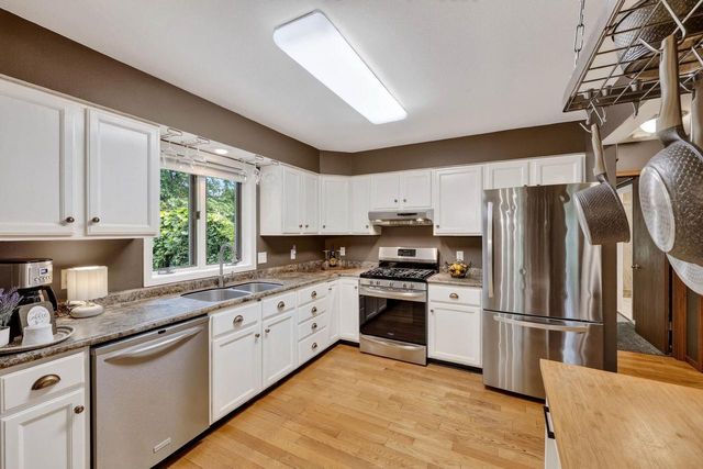 610 Nordic Trail, Stoughton, WI 53589