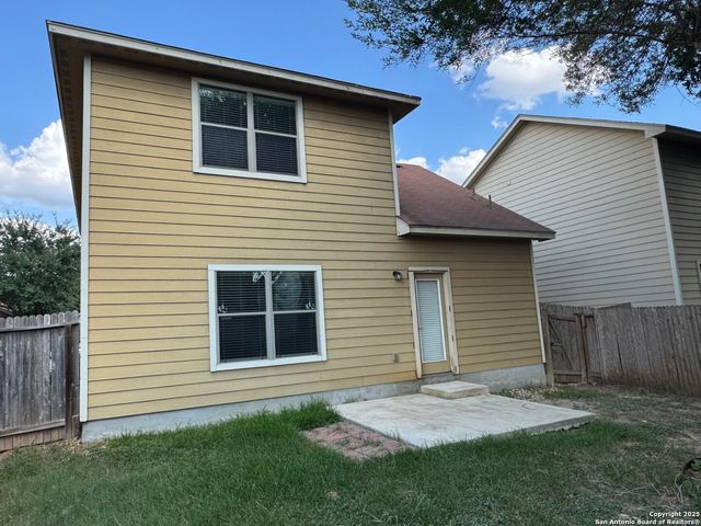 8527 Pecan Cross, San Antonio, TX 78240