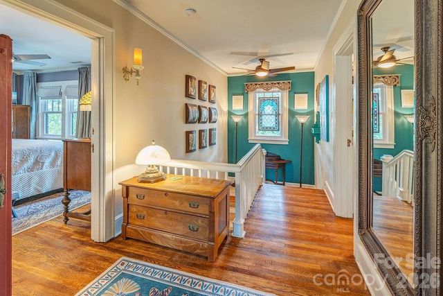 83 Tacoma Circle, Asheville, NC 28801