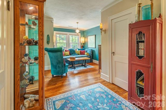83 Tacoma Circle, Asheville, NC 28801