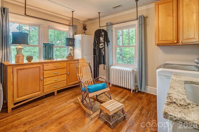 83 Tacoma Circle, Asheville, NC 28801