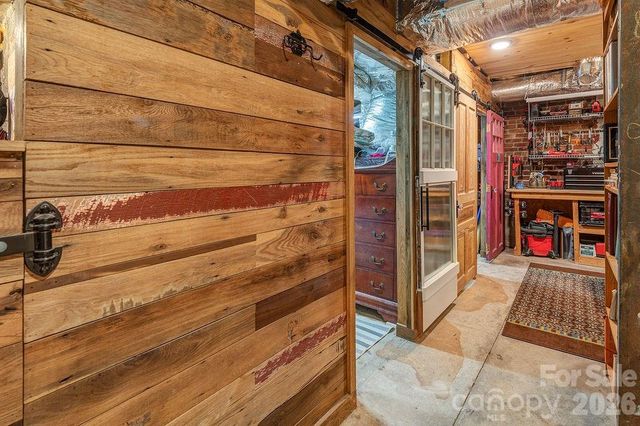 83 Tacoma Circle, Asheville, NC 28801