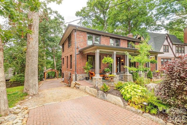 83 Tacoma Circle, Asheville, NC 28801