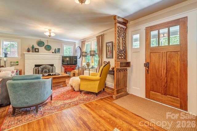 83 Tacoma Circle, Asheville, NC 28801