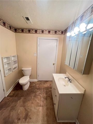 205 W 3rd Street, Holden, MO 64040