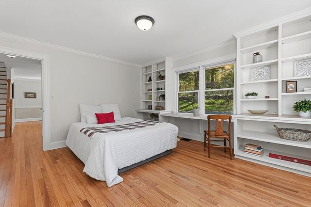 122 Deerfoot Rd, Southborough, MA 01772