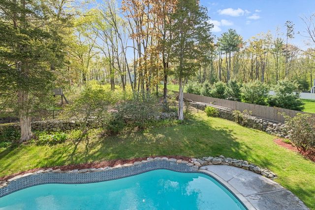 122 Deerfoot Rd, Southborough, MA 01772