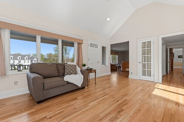 122 Deerfoot Rd, Southborough, MA 01772