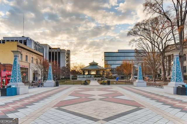 448 E Lake Drive, Decatur, GA 30030