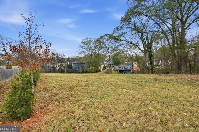 448 E Lake Drive, Decatur, GA 30030