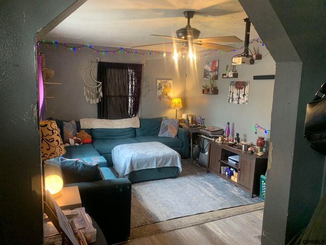 2503 WASHINGTON Street, Bellevue, NE 68005