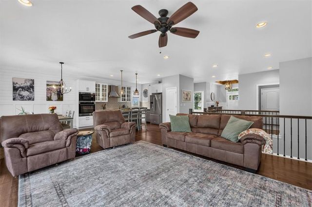 419 E 166th Court, Belton, MO 64012