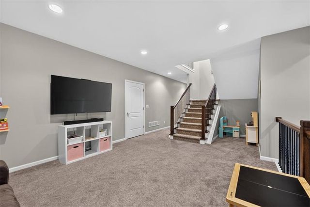 419 E 166th Court, Belton, MO 64012