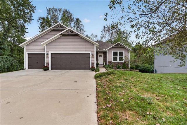 419 E 166th Court, Belton, MO 64012