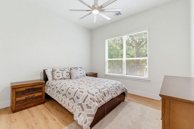 602 N Shorewood DR, Granite Shoals, TX 78654